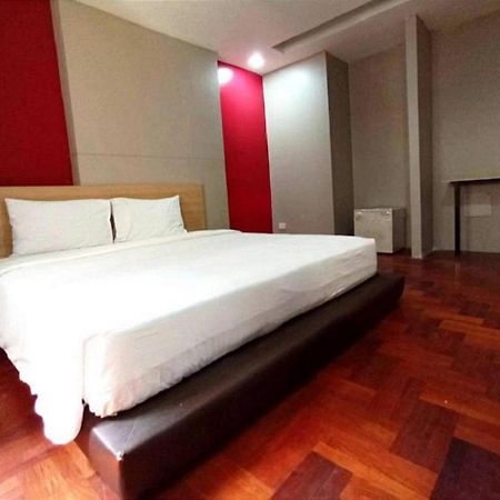 Go Inn Silom Road -Bts Saint Louis Bangkok Exterior foto