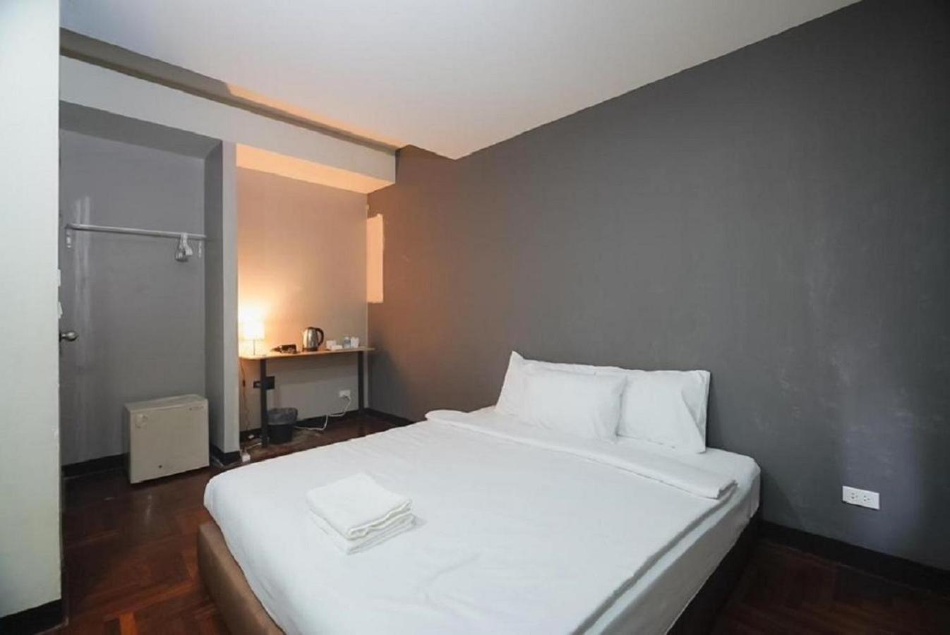 Go Inn Silom Road -Bts Saint Louis Bangkok Exterior foto